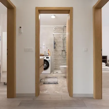 아파트 Ruby 2 말린스카