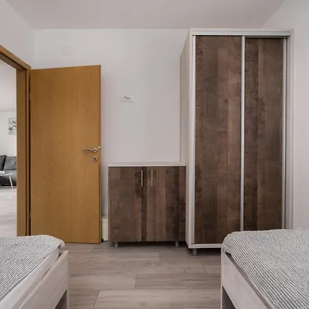 Ruby 2 Apartment Malinska